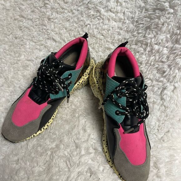 STEVE MADDEN Women's Cliff Trainers Sneakers Dot Wedges NeonMulti color SZ9M - Picture 5 of 10